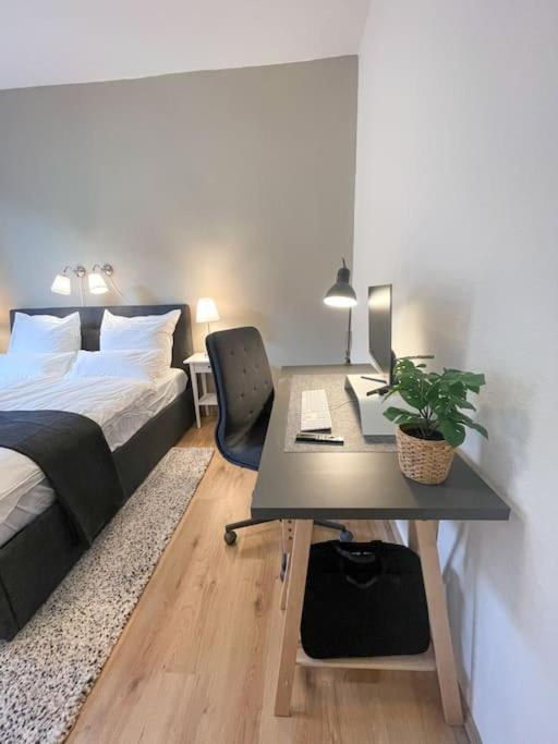 Modern Cozy Apt. -With 2 Tv, Netflix And Work Desk 埃森 外观 照片