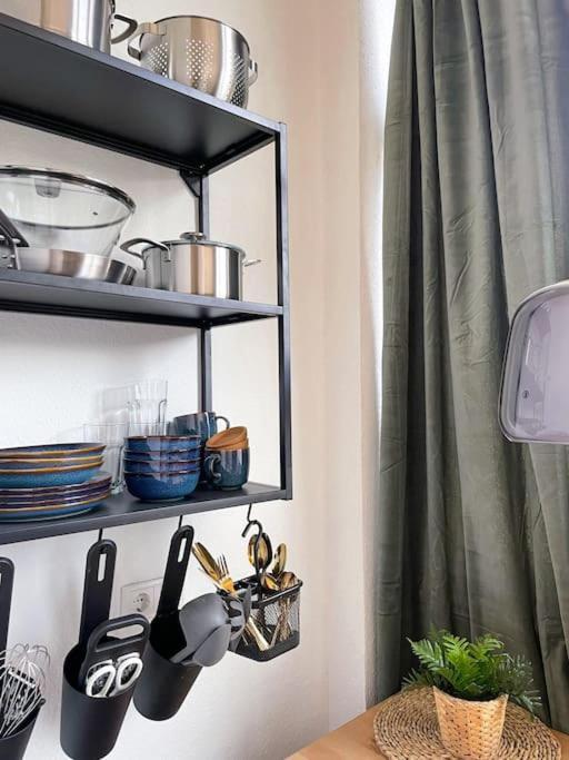 Modern Cozy Apt. -With 2 Tv, Netflix And Work Desk 埃森 外观 照片